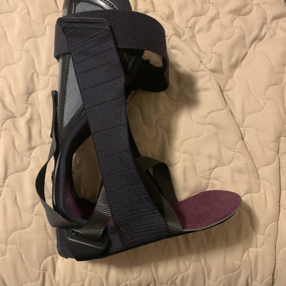 Push afo for dropfoot.  Size 2 couldn’t use was too tight on my heel
